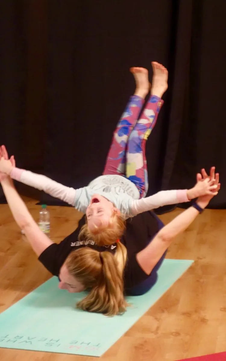 Ateliers en famille YOGA parent-enfant 3-6 ans L'Atelier 77 Paris