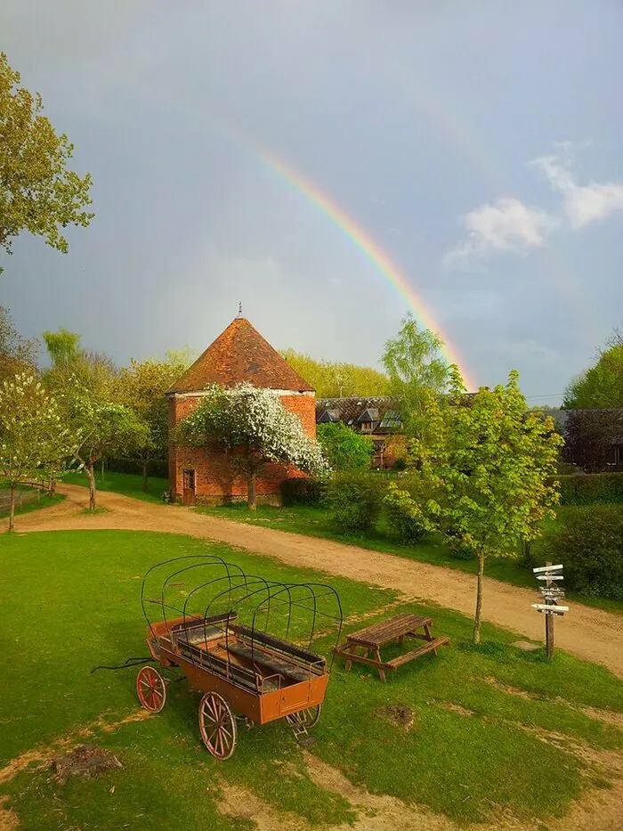 Eurl Pigeonnier de Bois-Guilbert Poney-Club de Bois-Guilbert Bois-Guilbert