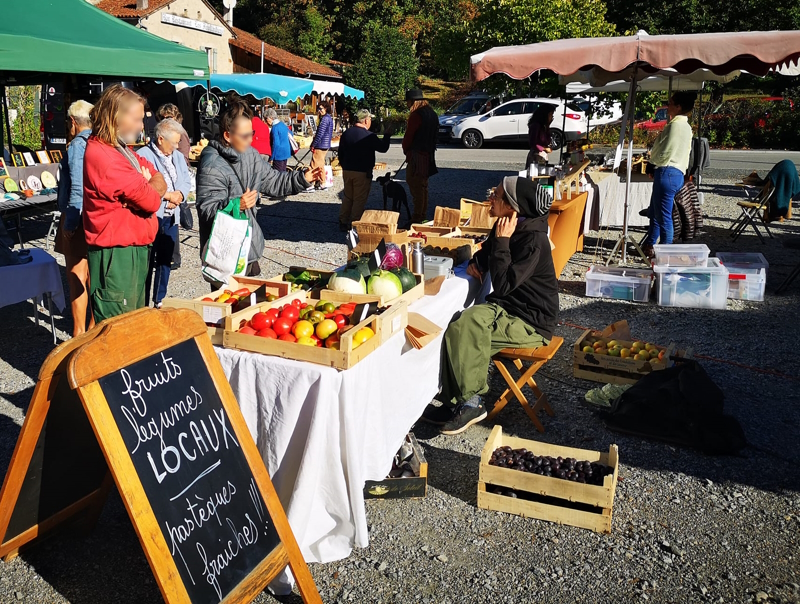 Marché de Marval