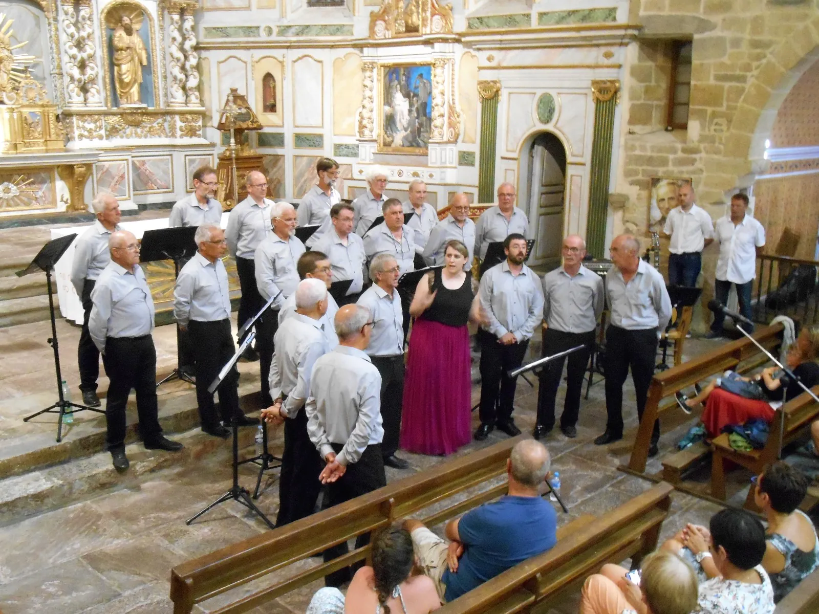 Chants basques avec le Choeur d'Hommes "Ezpela Gizon korua"