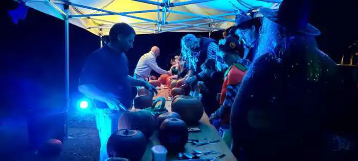 Halloween dans le parc du Château à Savigny sous Faye