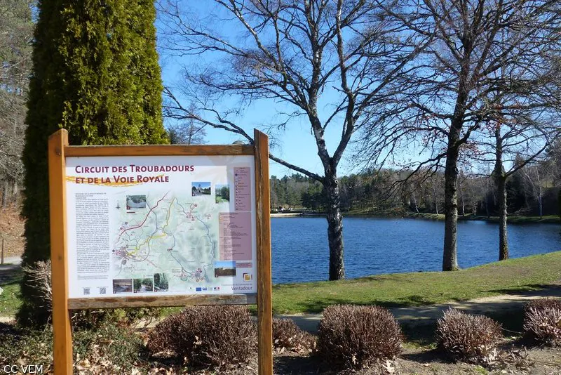 Du lac du Deiro à las Vergnas Égletons Nouvelle-Aquitaine