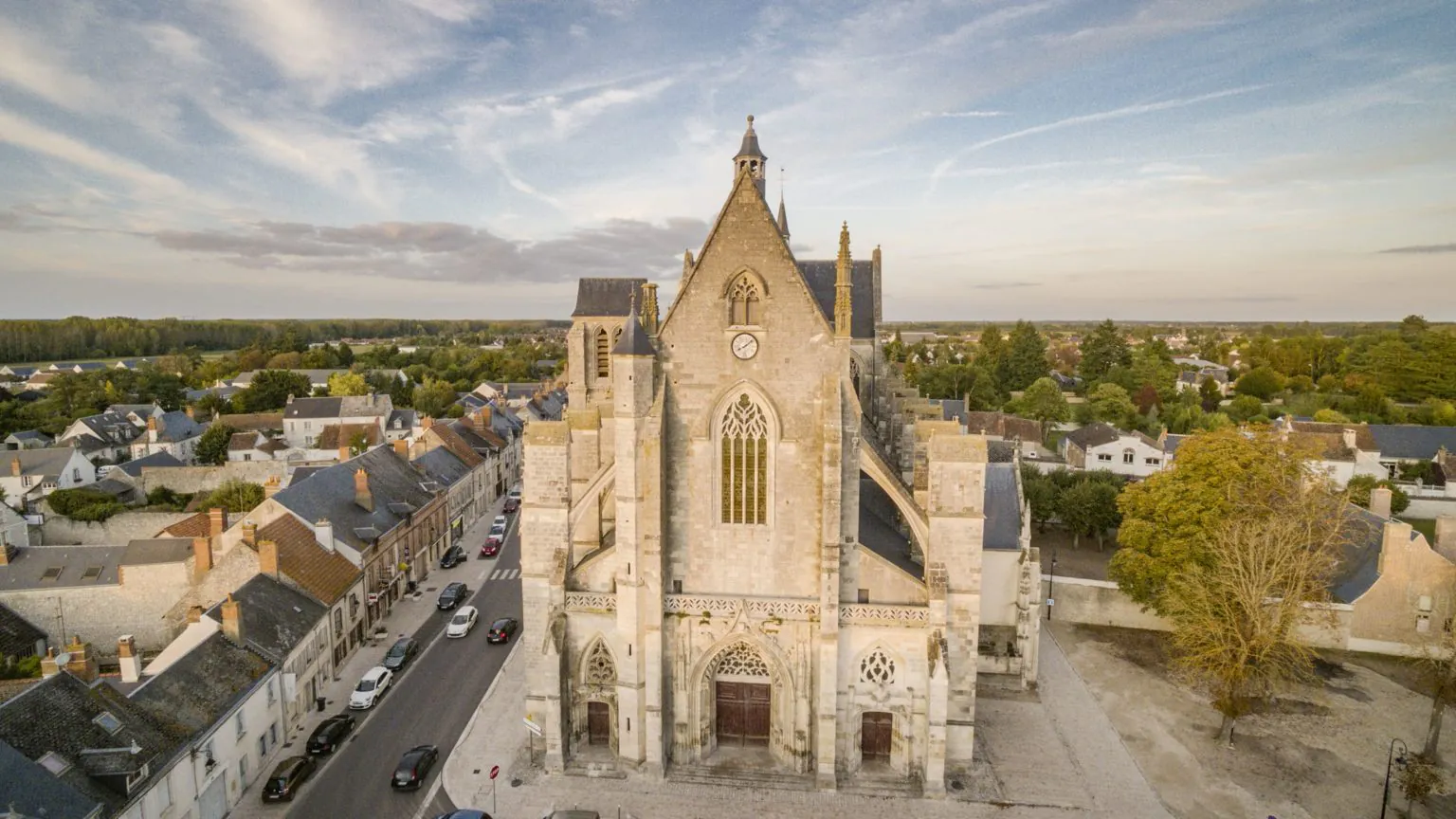 Le circuit de Cléry à la Butte des Élus Cléry-Saint-André Centre-Val de Loire