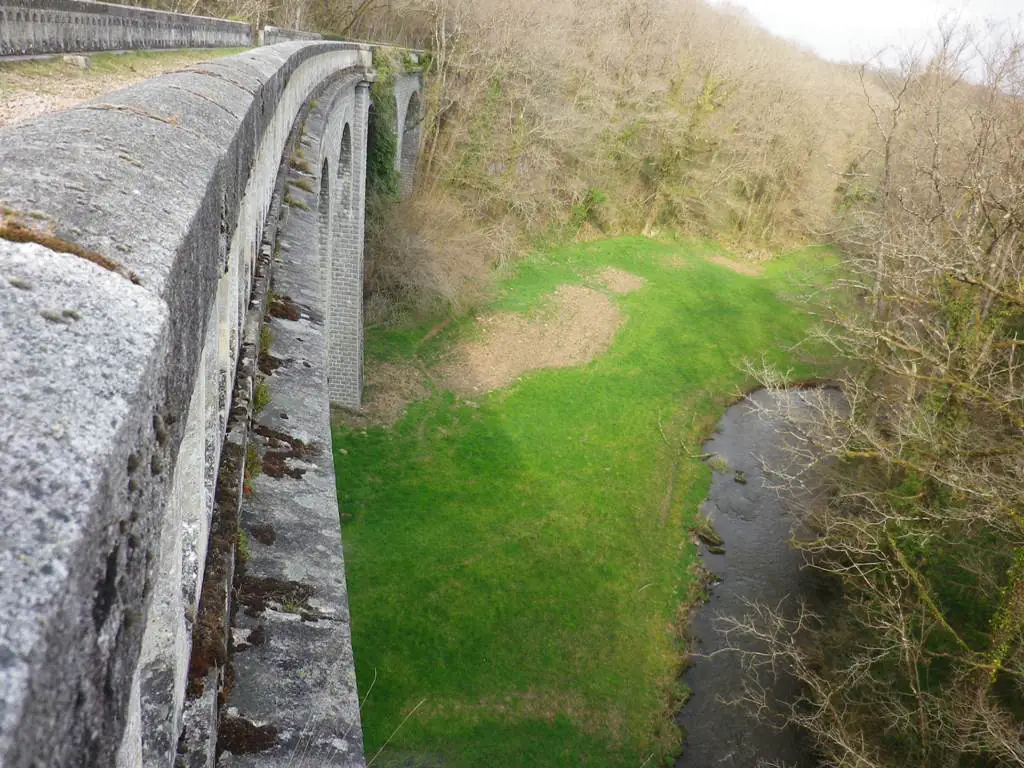 Circuit de randonnée pédestre n° 16 La Vallée de la Creuse Saint-Fiel Nouvelle-Aquitaine