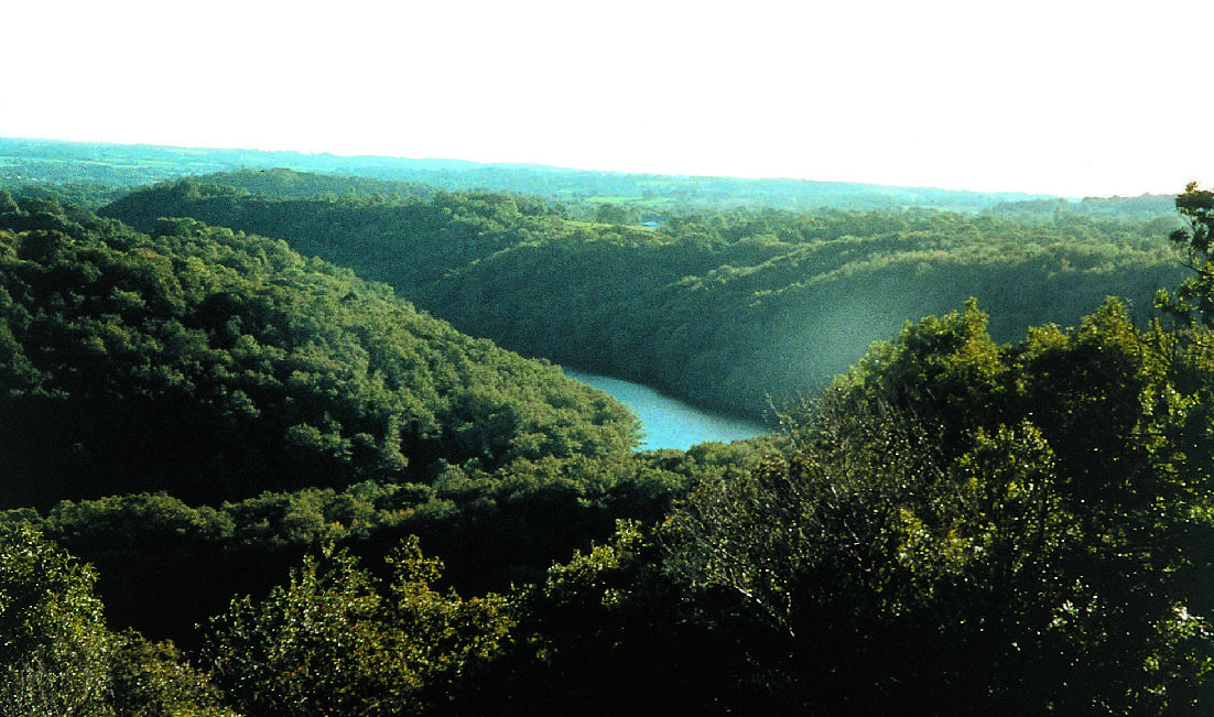 Circuit Pédestre N°CM9 Les gorges du Thaurion Châtelus-le-Marcheix Nouvelle-Aquitaine