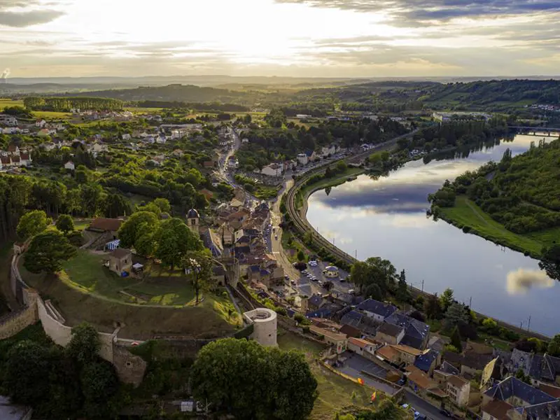 VÉLOROUTE LA VOIE BLEUE SIERCK-LES-BAINS THIONVILLE Sierck-les-Bains Grand Est