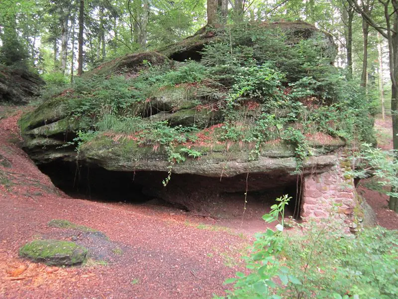 CIRCUIT DE LA GROTTE DES POILUS Pierre-Percée Grand Est