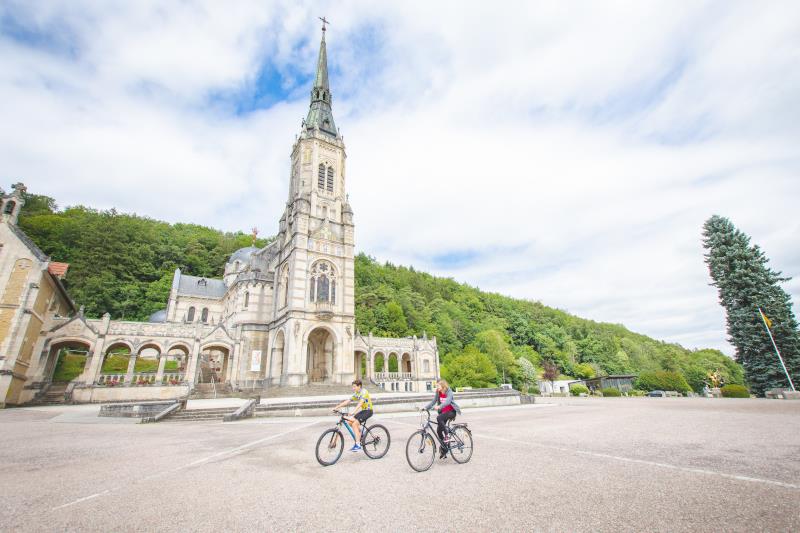 ITINÉRAIRE LA MEUSE A VÉLO NEUFCHÂTEAU VAUCOULEURS Neufchâteau Grand Est