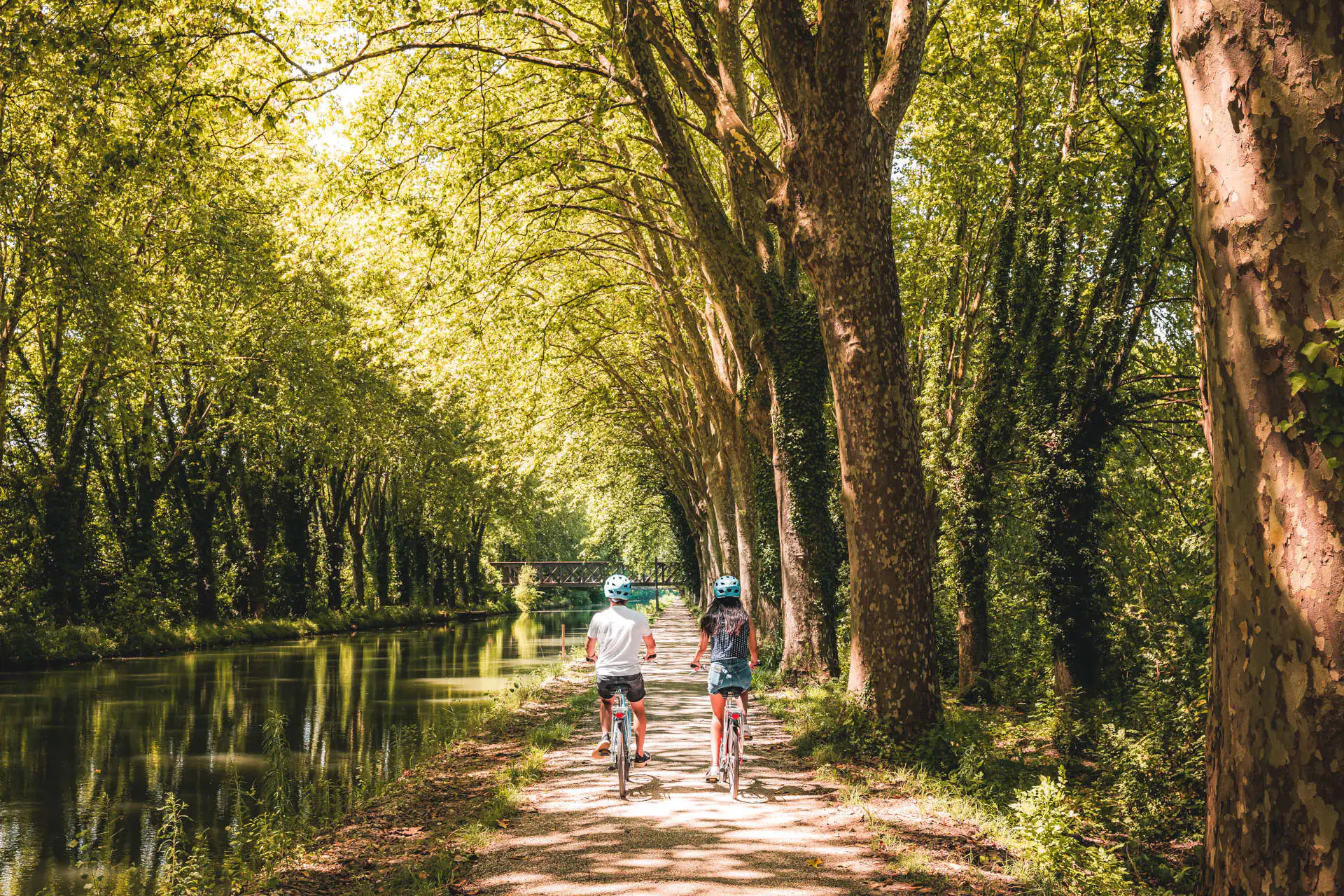 Le Canal des 2 Mers à Vélo en Lot-et-Garonne Meilhan-sur-Garonne Nouvelle-Aquitaine