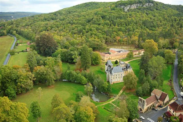 A l'Affut de la faune sauvage sur la boucle du Polissoir dans la forêt de Campagne Campagne Nouvelle-Aquitaine