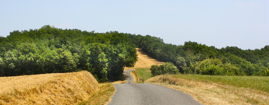 LE CHEMINEMENT DES CRÊTES Villecomtal-sur-Arros Occitanie