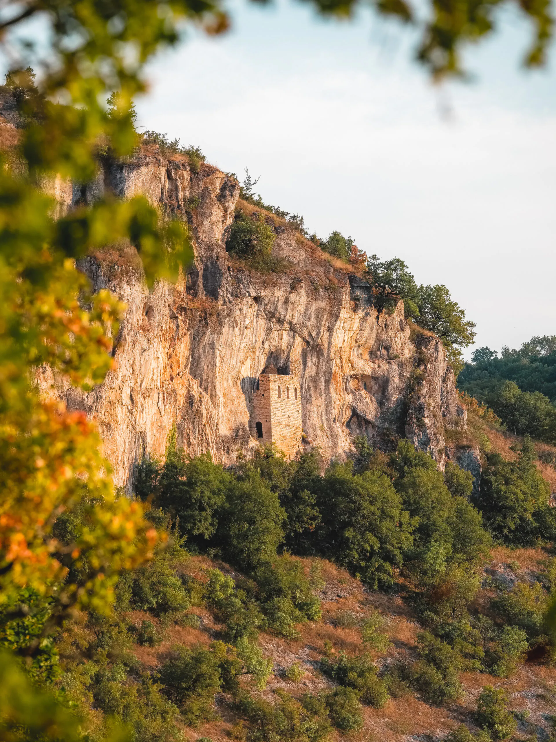 Le sentier des falaises dit Sentier des Anglais Brengues Occitanie