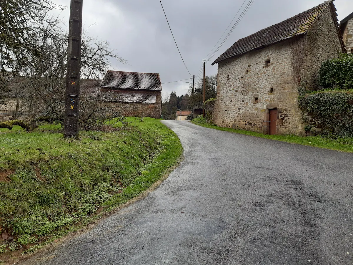 Chemin des villages La Jonchère-Saint-Maurice Nouvelle-Aquitaine