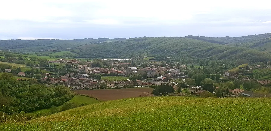 Circuit des tombes par Saint Apolit Vabres-l'Abbaye Occitanie