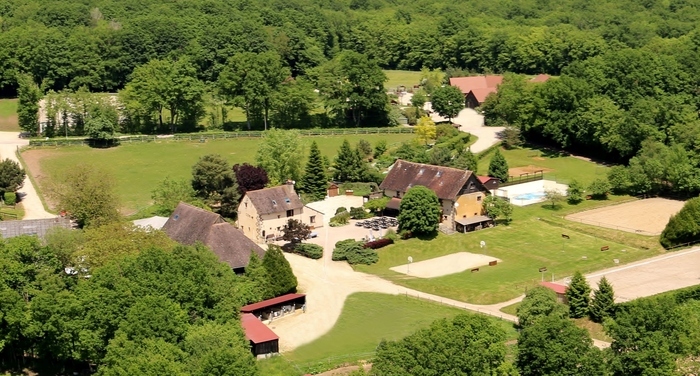 Ferme Équestre "LES GRILLES" Domaine Equestre  "LES GRILLES" Saint-Fargeau