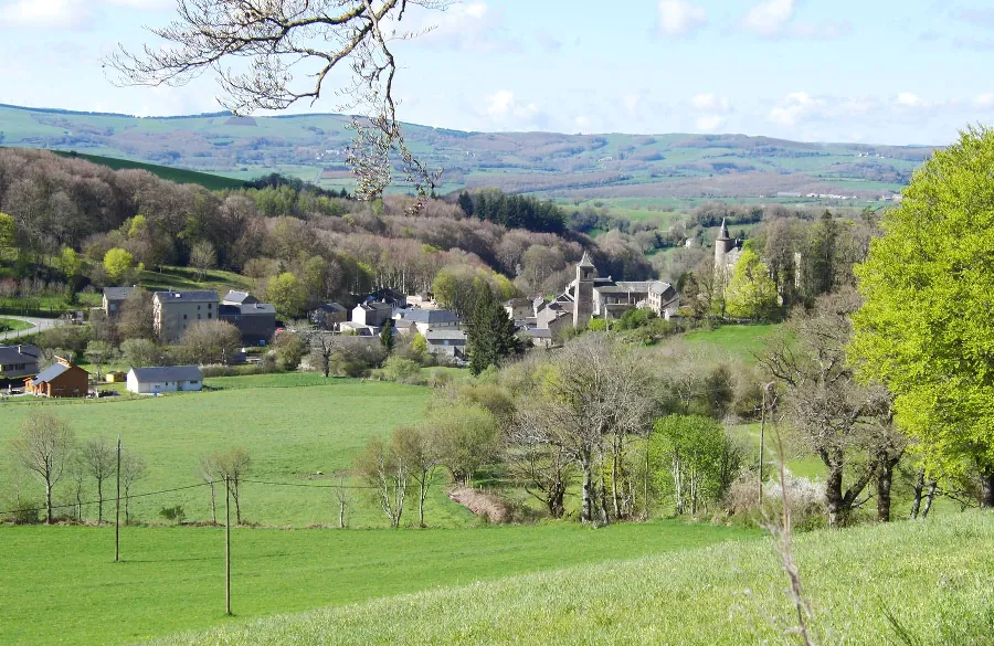 Cyclotourisme Circuit entre Lévézou et Laissagais Sévérac d'Aveyron Occitanie