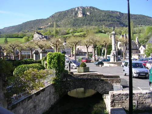 Cyclotourisme Circuit entre Serre et Lot Sévérac d'Aveyron Occitanie