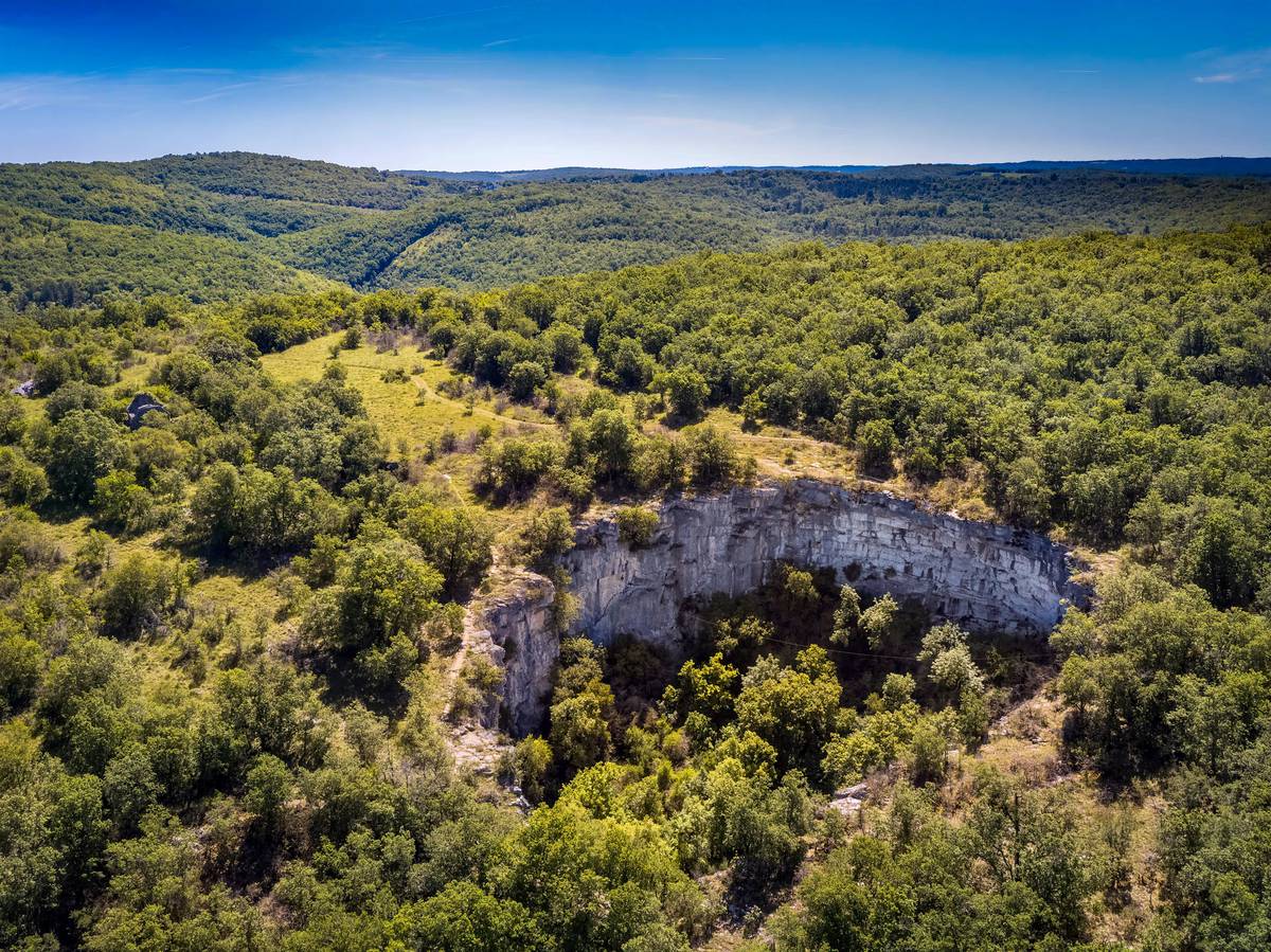 Le sentier karstique de l'igue de Crégols Crégols Occitanie