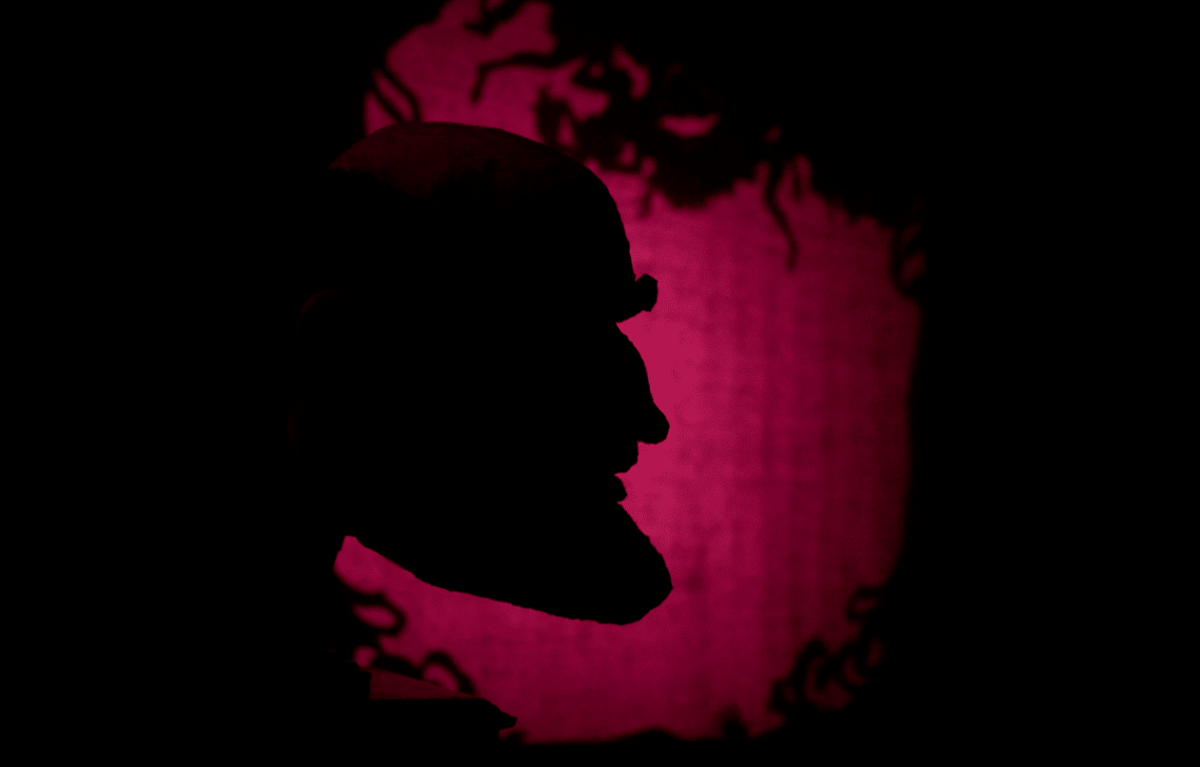 Landru Cie la Poupée qui brûle