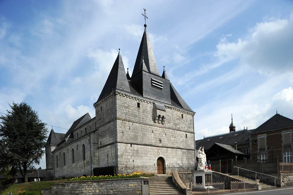 ROUTE DES EGLISES FORTIFIEES DE THIERACHE LIART Liart Grand Est