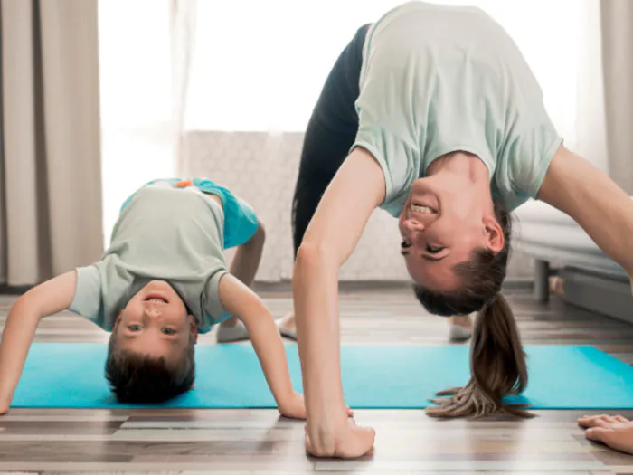 YOGA  PARENTS/ENFANTS Maison de quartier Europe Grande-Synthe