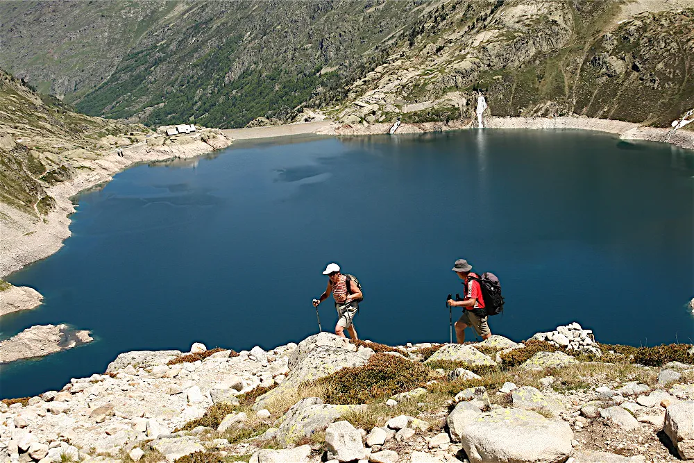 Le refuge d'Arrémoulit depuis Soques Laruns Nouvelle-Aquitaine