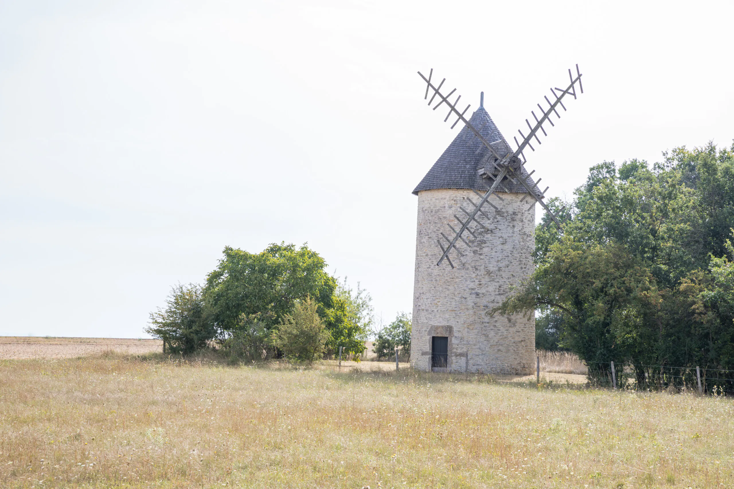 Le Sentier des Côteaux Divins Mazeuil Nouvelle-Aquitaine