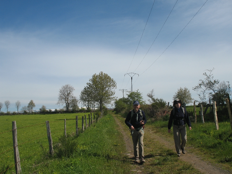 Randonnée la Presqu'île de Laussac Mur-de-Barrez Occitanie