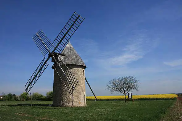 La Dive et les Moulins Cherves Nouvelle-Aquitaine