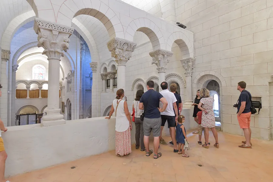 Visite guidée "l'abbatiale à l'envers et vue d'en haut"