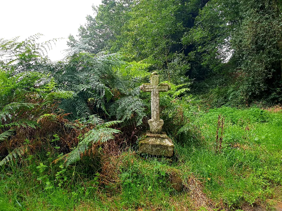 Sentier de Vérouls Coupiac Occitanie