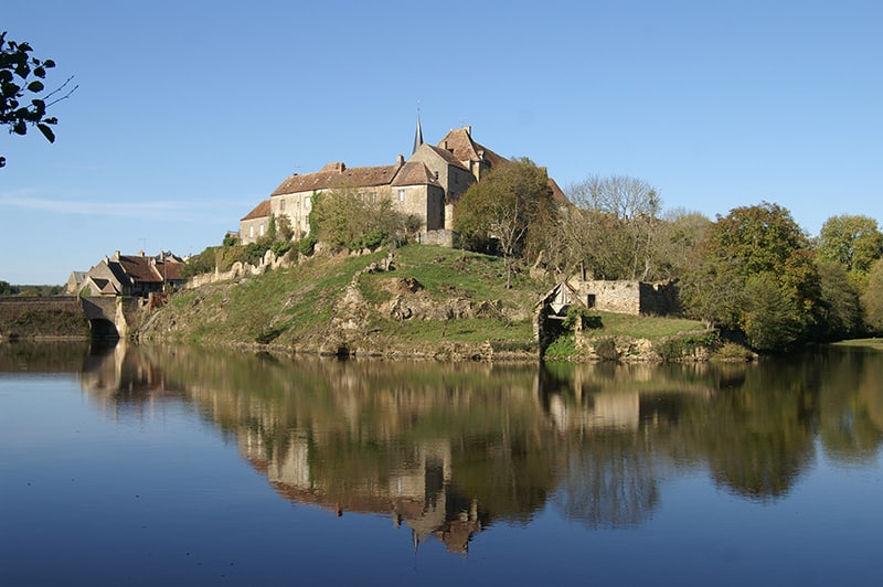 Balade à pied à Saint-Benoit-du-Sault Autour du prieuré Saint-Benoît-du-Sault Centre-Val de Loire