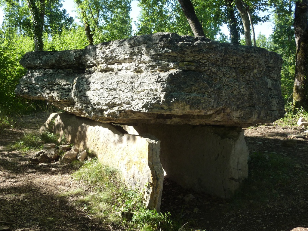 A la Découverte du Causse des Dolmens Assier Occitanie