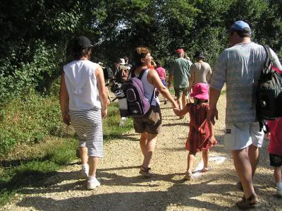 Le chemin de l'argile au manoir Sauzé-Vaussais Nouvelle-Aquitaine