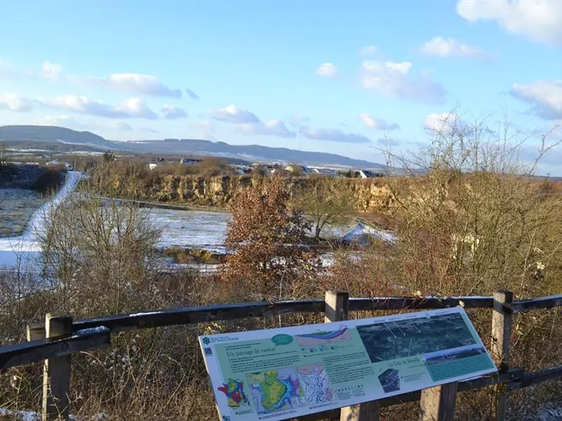 SENTIER DE LA RÉSERVE NATURELLE NATIONALE GÉOLOGIQUE Hettange-Grande Grand Est