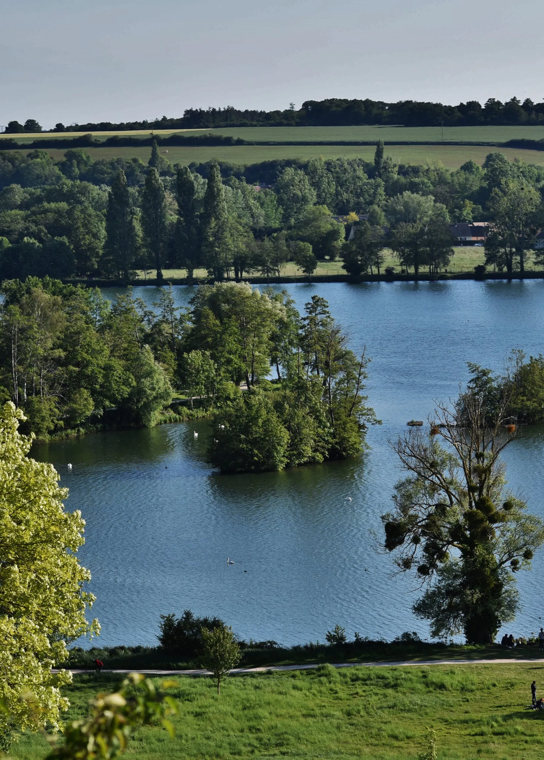 Sentier du coteau d'Ecluzelles vers le centre nautique Écluzelles Centre-Val de Loire