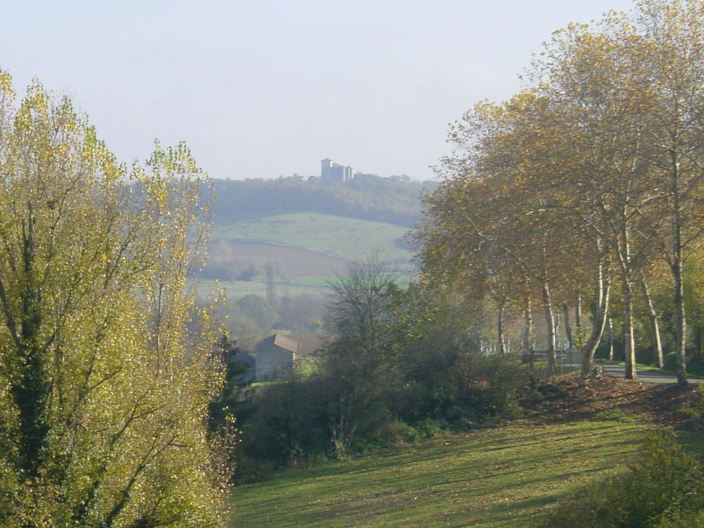 CAMIN DES MERCATS Saint-Clar Occitanie