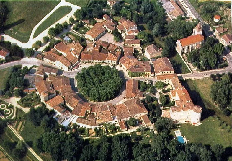 CIRCUIT DÉCOUVERTE CONDOM FOURCÈS EN VELO Condom Occitanie