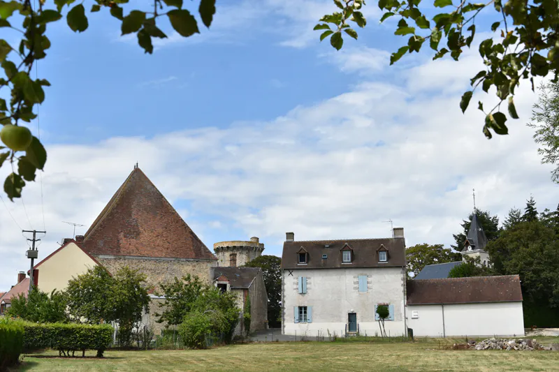 Circuit du donjon Dammarie-en-Puisaye Centre-Val de Loire