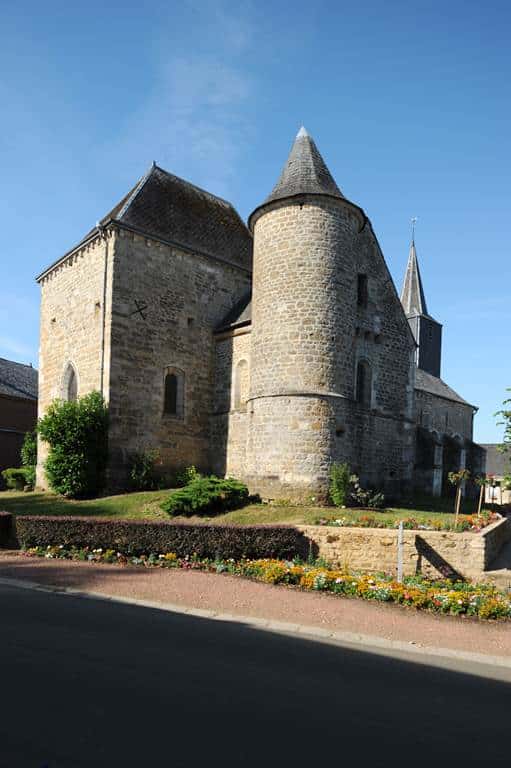 ROUTE DES EGLISES FORTIFIEES DE THIERACHE FLAIGNES-HAVYS Flaignes-Havys Grand Est
