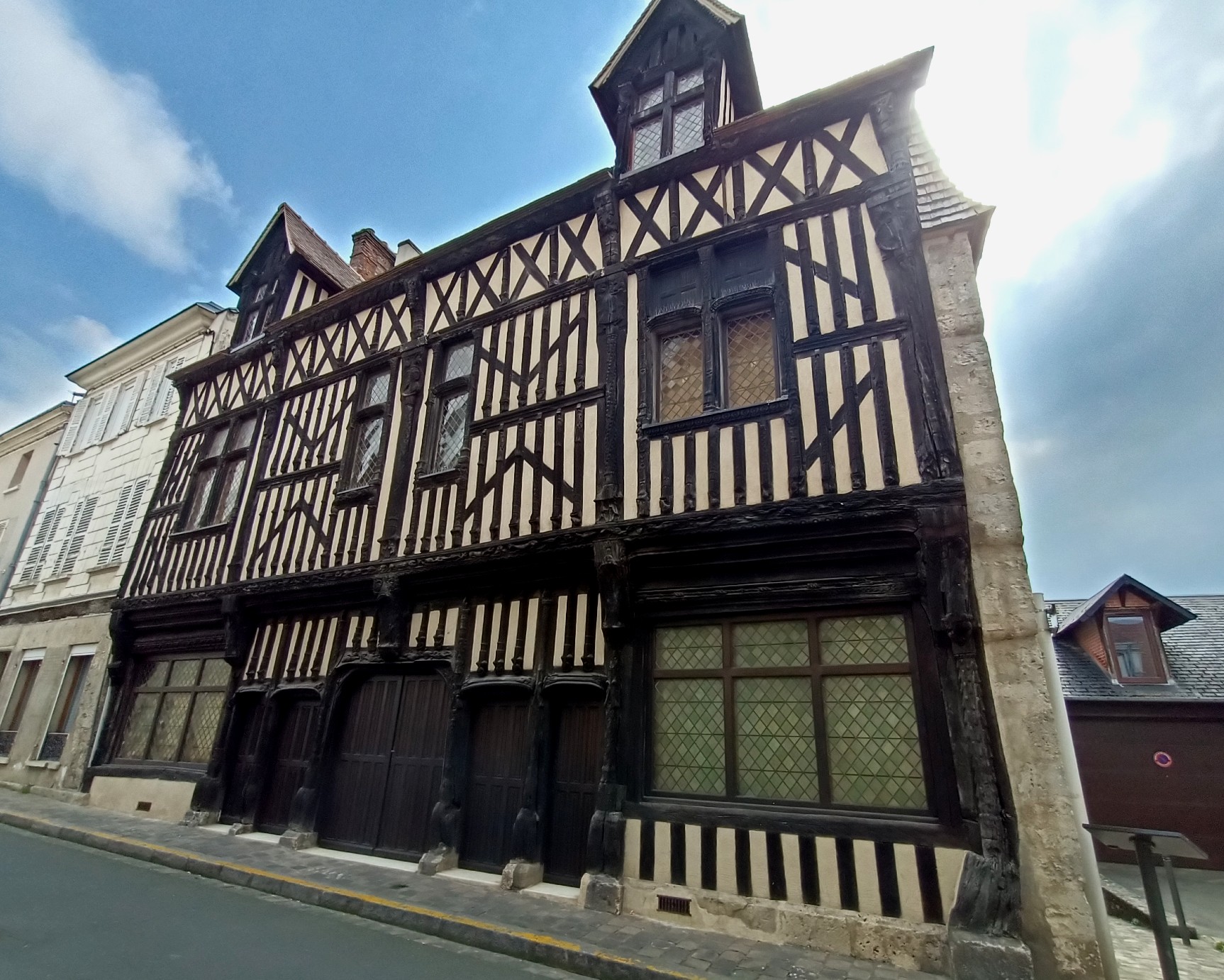 La Voise et les mégalithes Gallardon Centre-Val de Loire