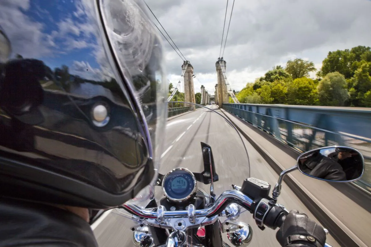 Le Loiret à moto Le long de la Loire