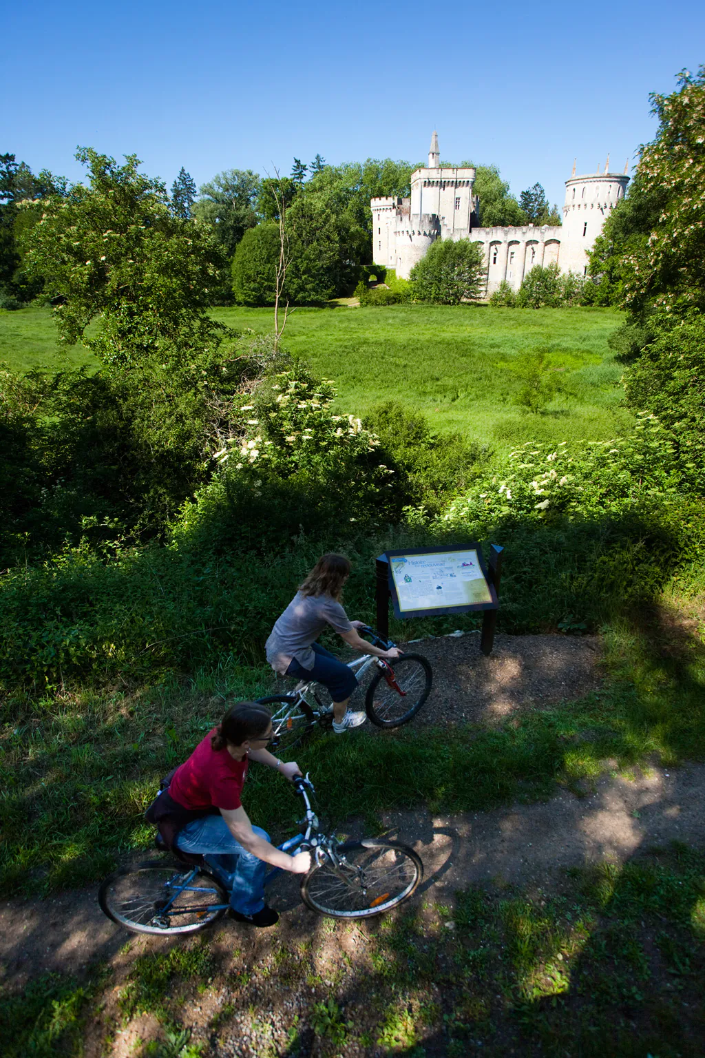 Itinéraire vélo n°9 Le val d'Anglin par Château Guillaume Bélâbre Centre-Val de Loire