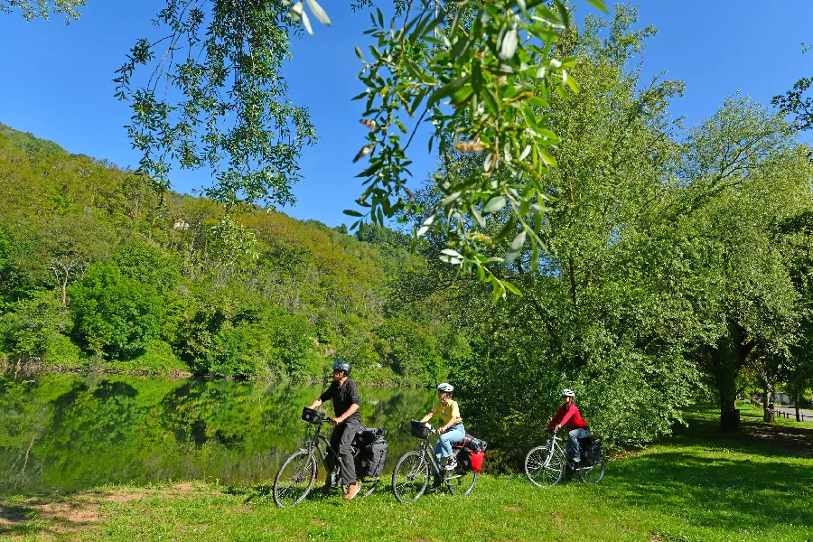 Vallée du Lot à vélo (V86)