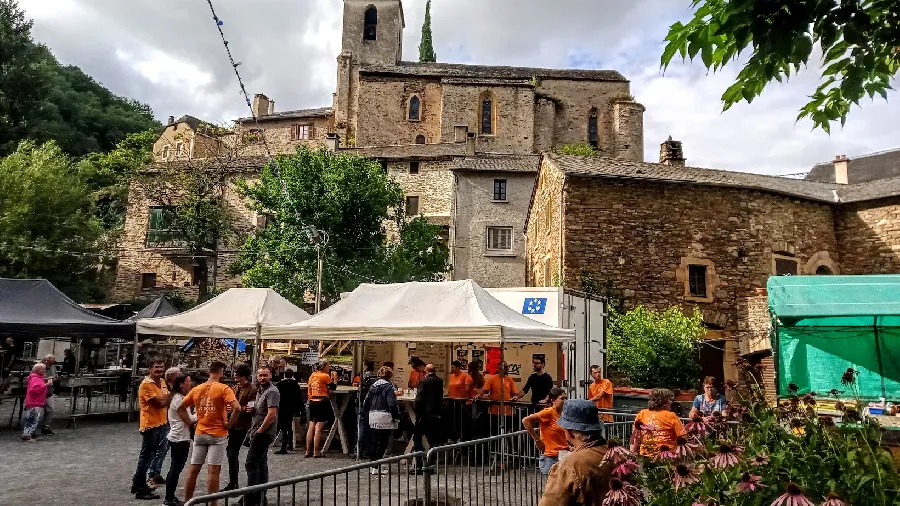 Brocante Vide-grenier Marché gourmand à Lincou