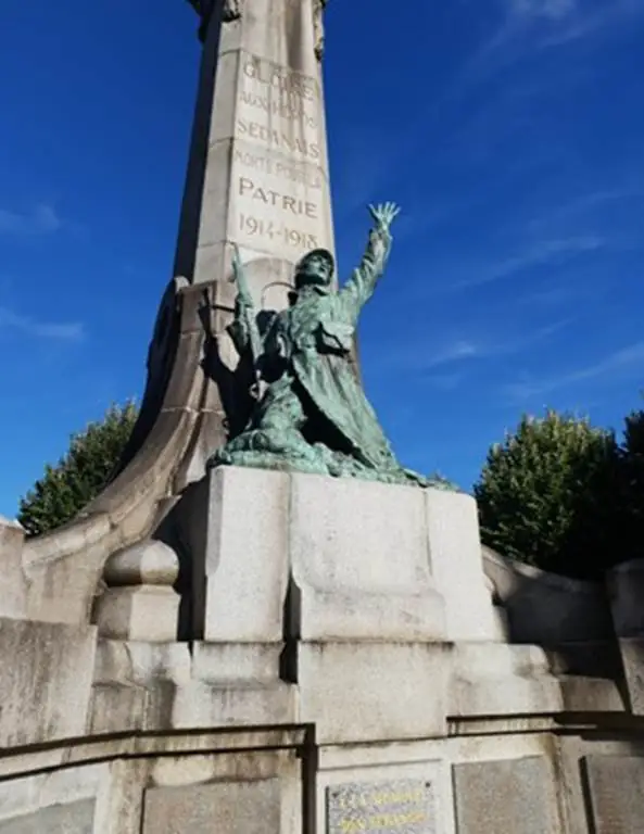 Visite guidée à Sedan Se souvenir des morts de la Grande Guerre