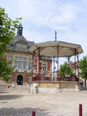 CIRCUIT DÉCOUVERTE DE STENAY AU COEUR DE LA VILLE Stenay Grand Est