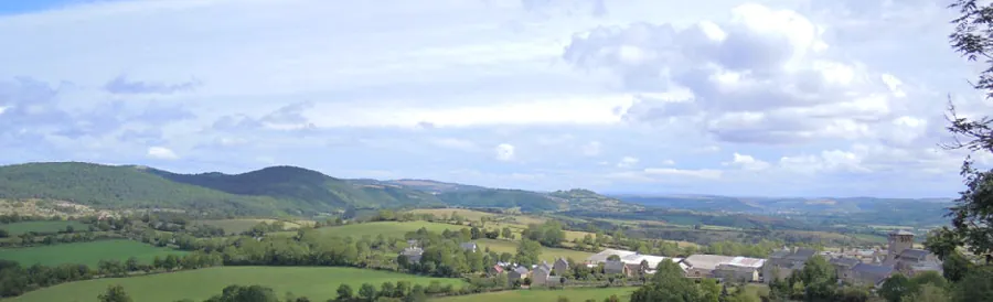 Cyclotourisme Circuit vers la vallée de la Serre Sévérac d'Aveyron Occitanie