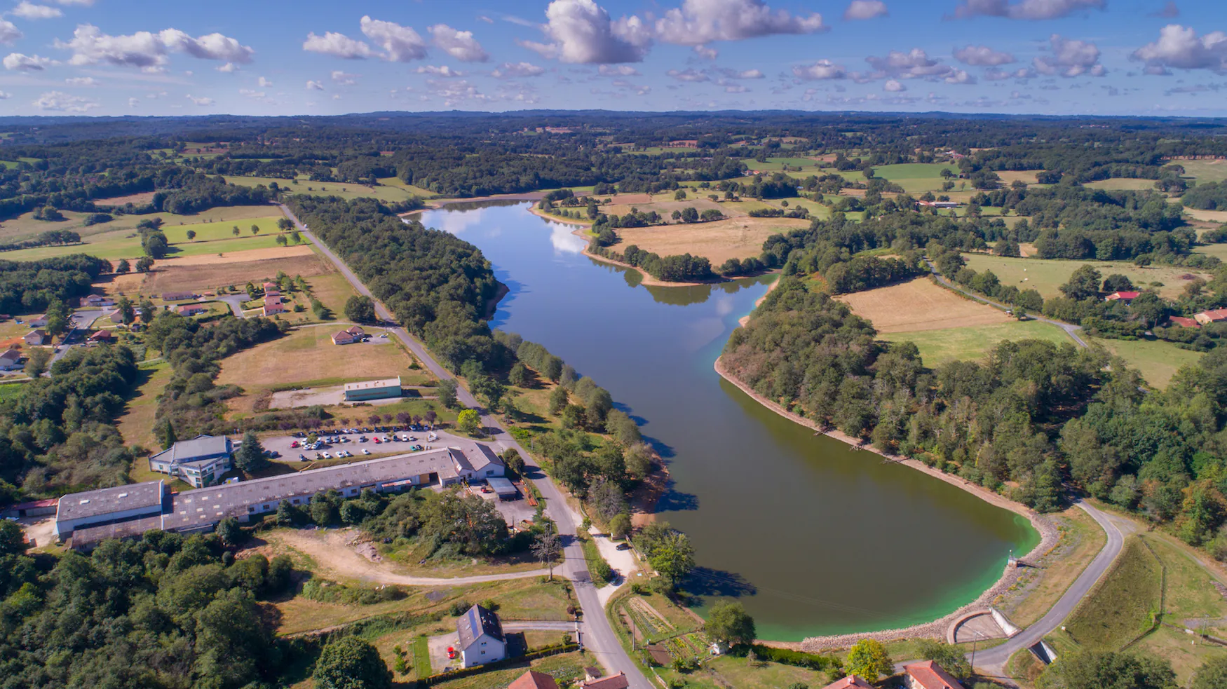 Tour de l'étang de la Pouge Saint-Auvent Nouvelle-Aquitaine