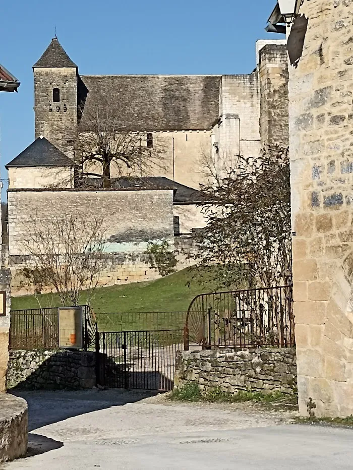 Les 900 ans de l'abbatiale de Saint-Amand-de-Coly ! Abbatiale de Saint-Amand-de-Coly Coly-Saint-Amand